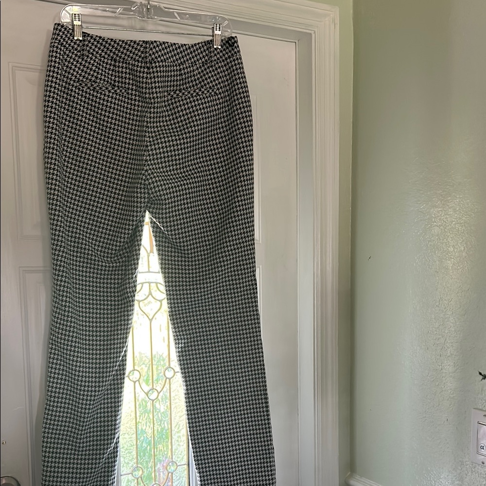 Jones New York Black and White Houndstooth Straight Leg Pants - Picture 8 of 12